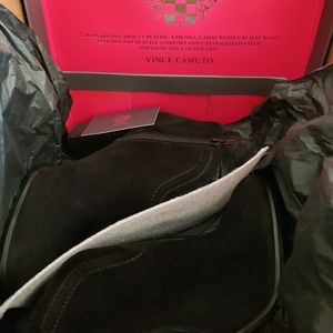 Vince Camuto boots 8W
